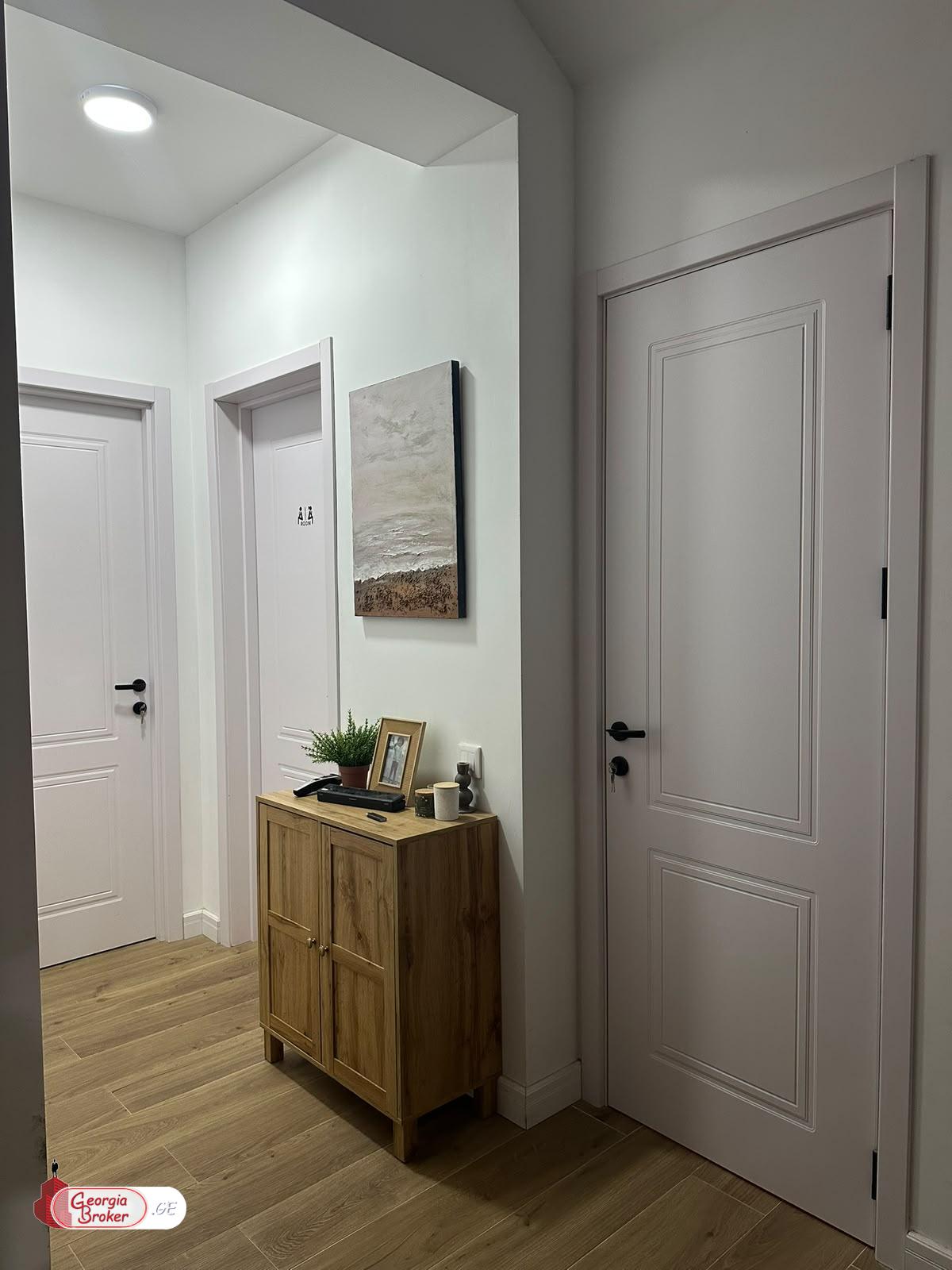 nearly repaired 9-room house for sale